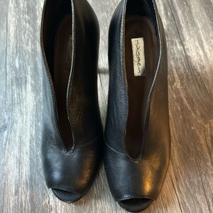 Leather heels gently used